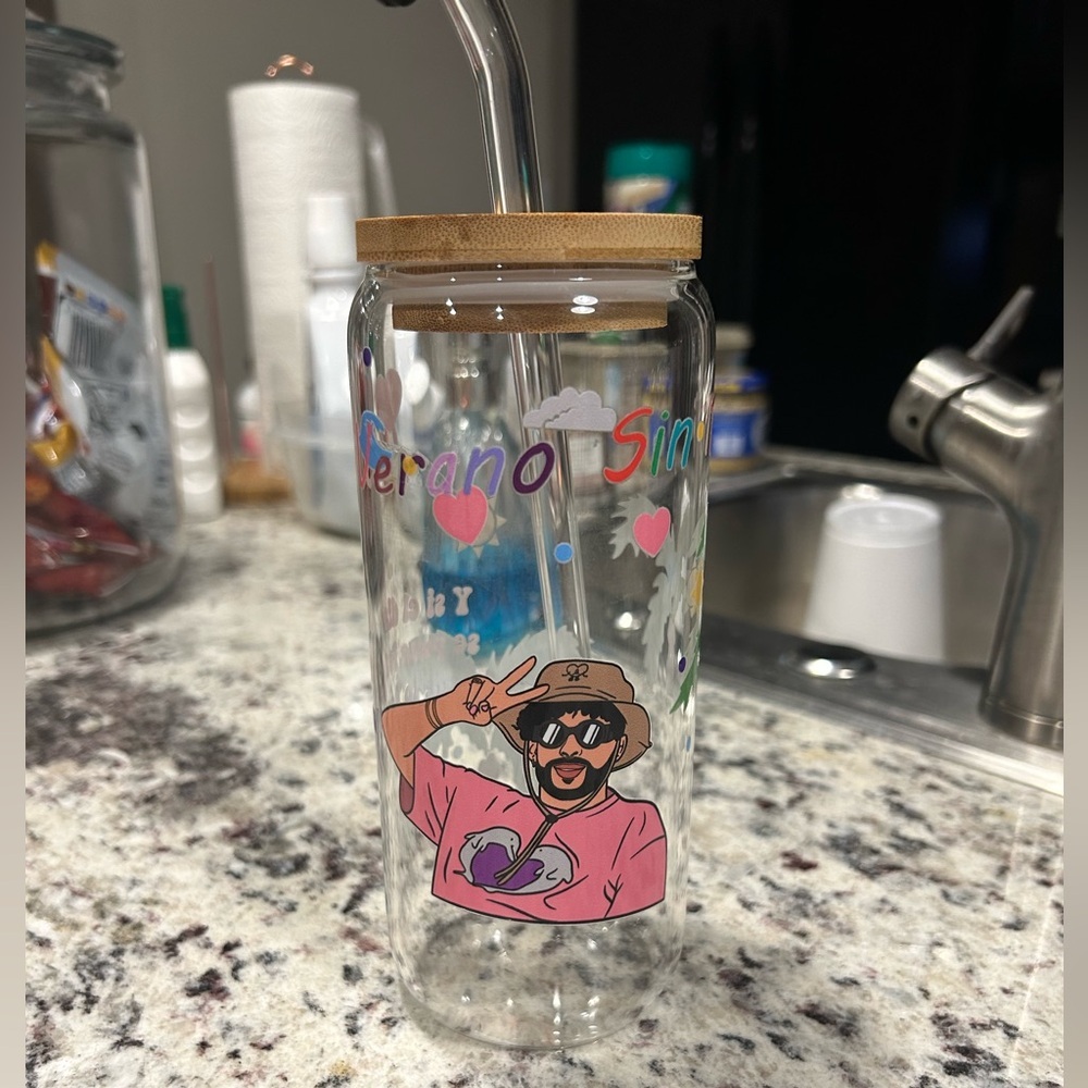 Bad bunny glass with straw